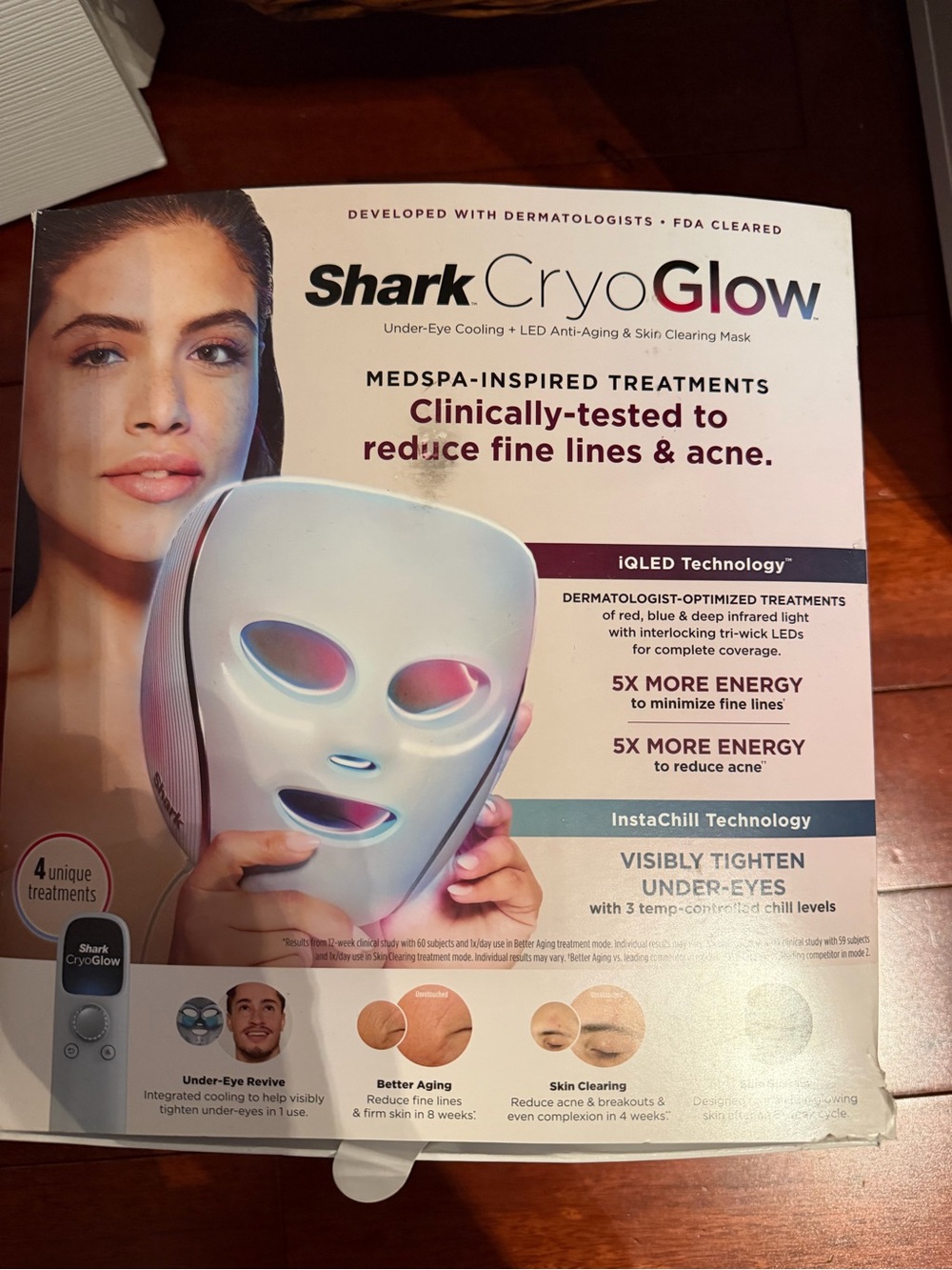 Shark CryoGlow LED Anti-Aging Mask — White